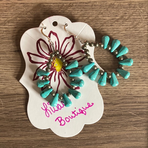 Hematite Turquoise Western Earrings - Picture 1 of 3